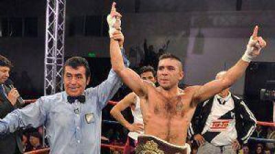 Boxeo: el chaque�o C�sar Cuenca viaja a China en busca del t�tulo mundial de la FIB