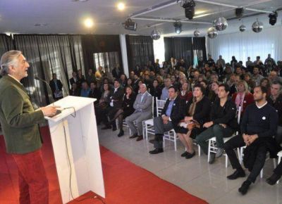 Alberto Rodr�guez Sa�: 