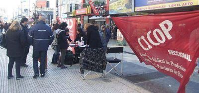 Trabajadores del Alende reclamaron mejoras salariales