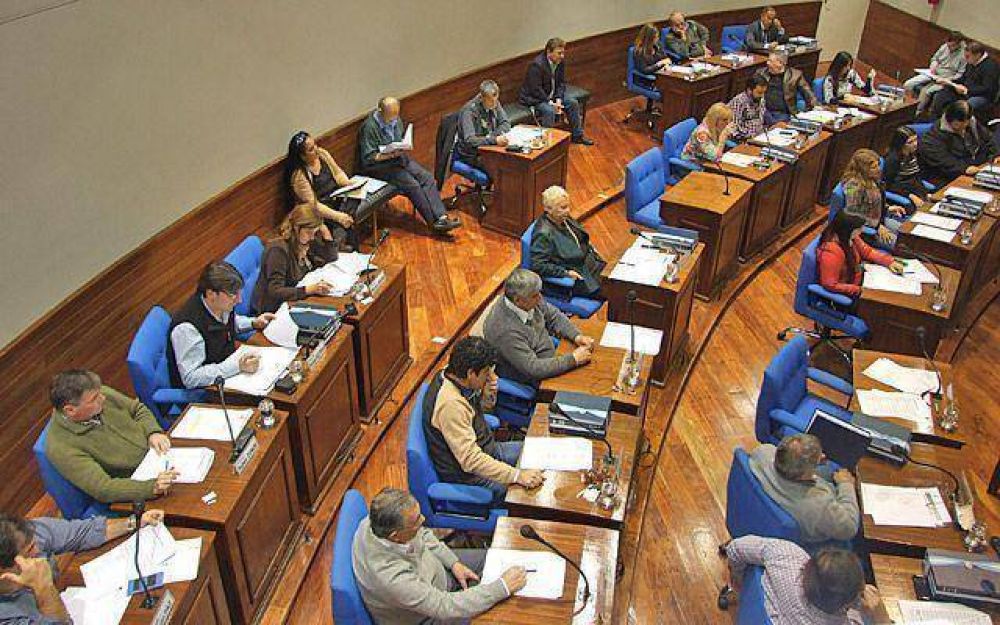 Pidieron informaci�n sobre la contaminaci�n en el arroyo Sarand�