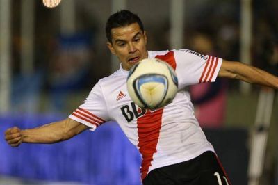 Saviola y Lucho Gonz�lez volvieron a jugar en River, que s�lo empat� 0-0 ante Tigre