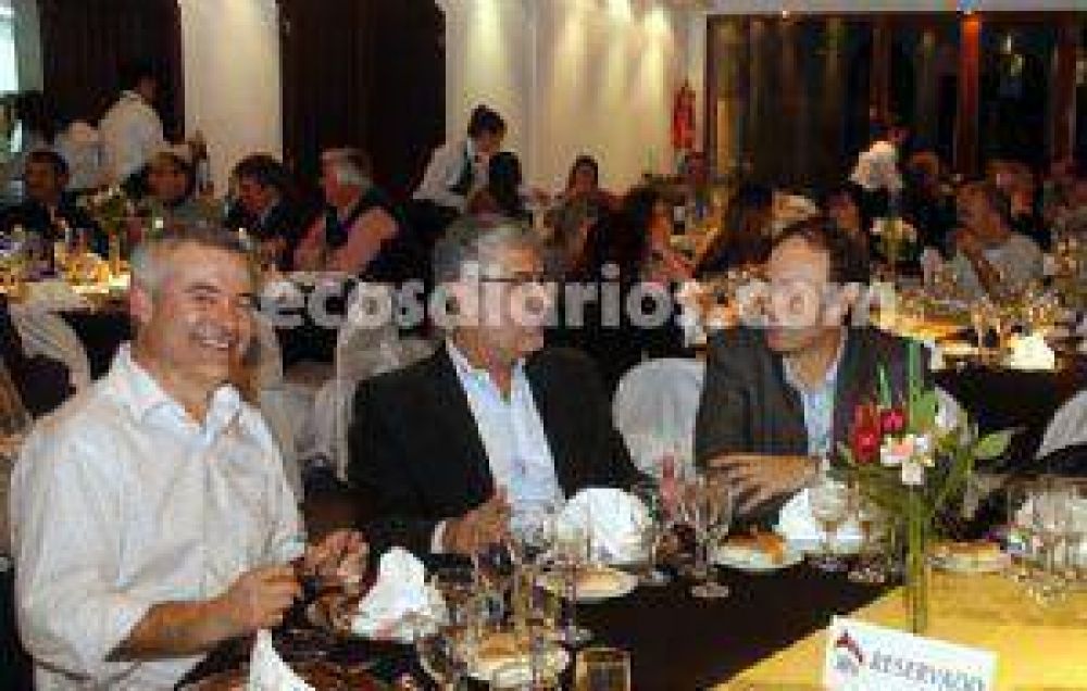 Goicoechea le cont� su propuesta a comerciantes y empresarios