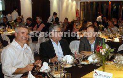 Goicoechea le cont� su propuesta a comerciantes y empresarios