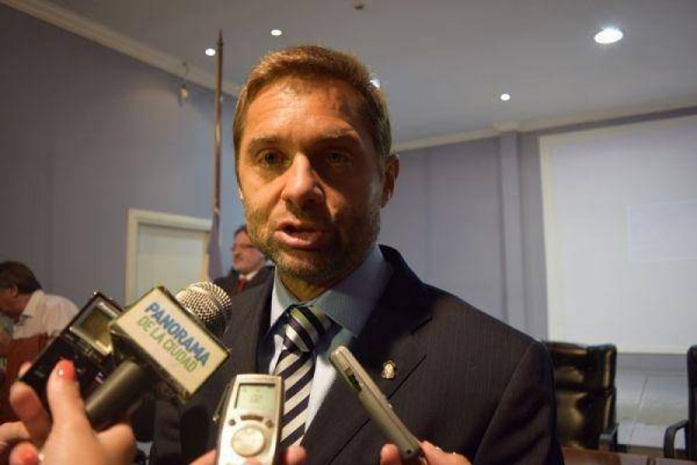 Sciurano desminti� a Vuoto y pidi� la intervenci�n de la Sindicatura para que certifique las cuentas