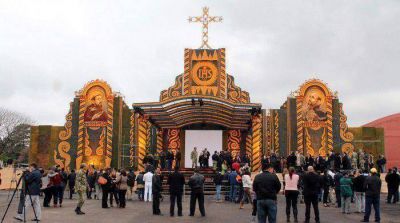 Ayer entregaron el retablo de ma�z