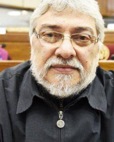 El Papa busca un Paraguay menos desigual y m�s humanista, dice Lugo