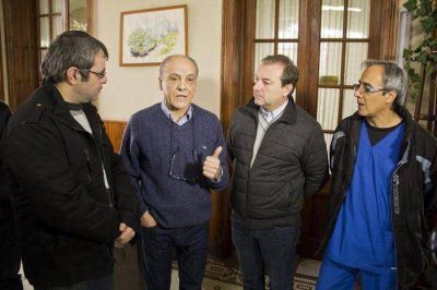 Caputo analiz� la situaci�n sanitaria de Azul con autoridades de la Regi�n