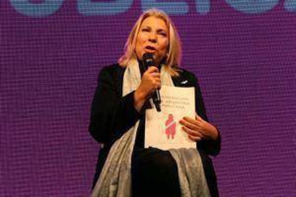 Elisa Carri� se defini�: 