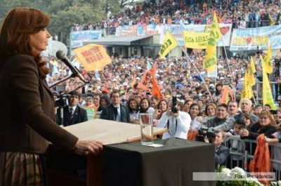Cristina: �Podemos decir que este proyecto le dio independencia al pa�s y honr� el legado de los que tanto han luchado�