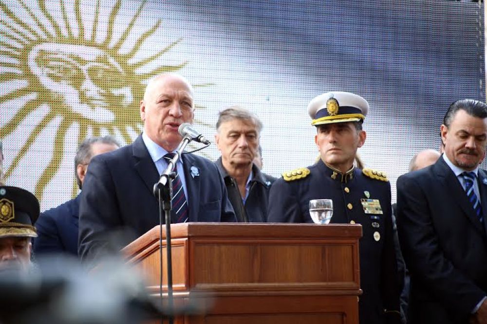 �Queremos dejar como legado a nuestros hijos el entusiasmo de pensar en una Santa Fe que avanza�