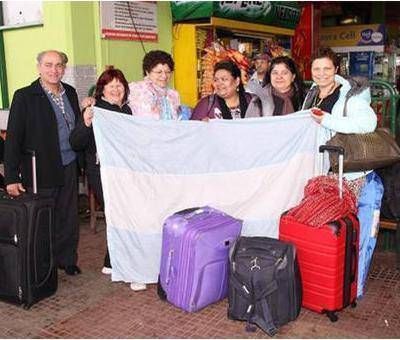 Cientos de correntinos se suman al mill�n de argentinos que viajan para ver a Francisco