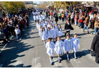 San Juan celebr� el 9 de Julio con un multitudinario desfile c�vico militar