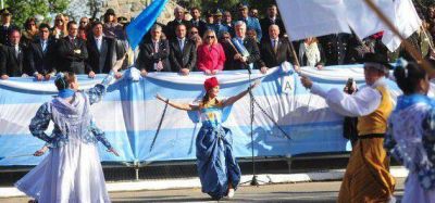  Poggi y Riccardo compartieron palco en el desfile del 9 de Julio