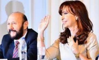 Insfran con la presidenta en Tucum�n