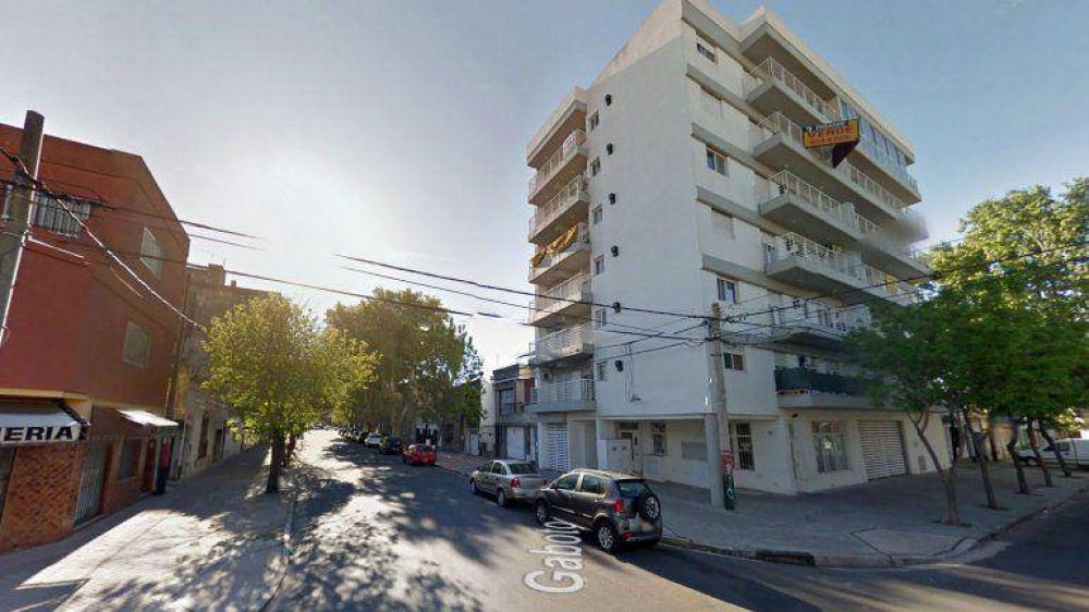 Alquil� un departamento en Rosario y se encontr� con un arsenal escondido en la cocina