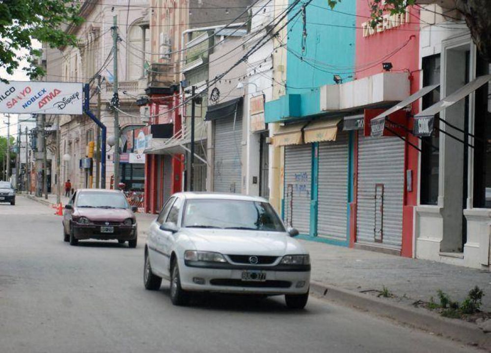 �EN Z�RATE EL COMERCIO BAJ� SUS VENTAS EN CASI TODOS LOS RUBROS�