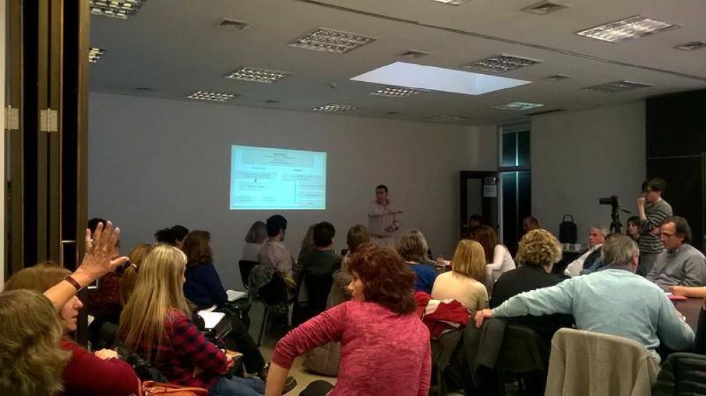 Docentes olavarrienses participaron de un Foro de Consejeros Escolares