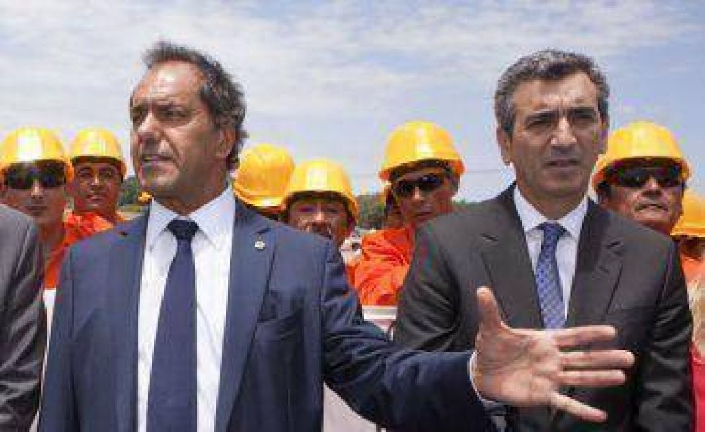 DOS: palo para Macri y flores para Randazzo
