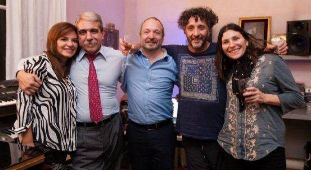 La f�rmula Fern�ndez-Sabbatella exhibi� el apoyo de sectores de la cultura