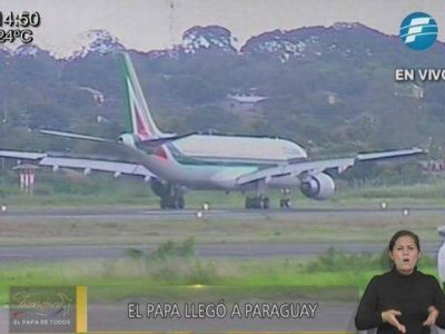 J�bilo en el pa�s: El Papa ya est� en Paraguay