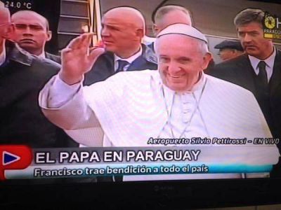 Llegó Francisco y marca un hito histórico en Paraguay