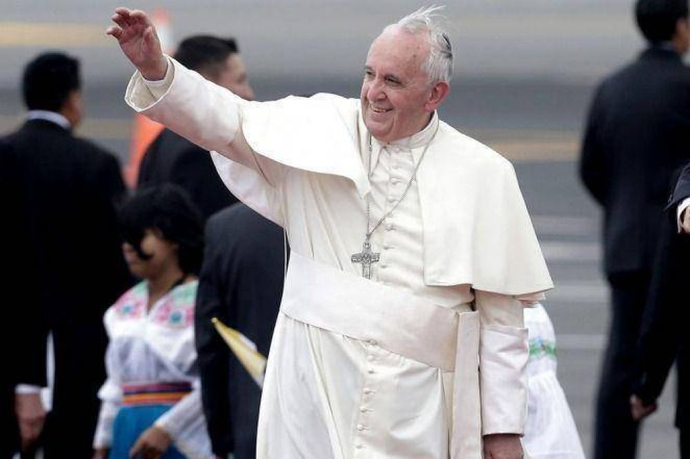 El Papa se despidi de Bolivia y lleg a Paraguay, ltima escala de la gira