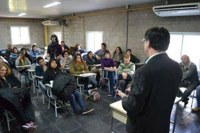 Ing. Calzoni: �El prestigio a la Universidad se lo van a dar sus graduados�