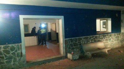 Intento de copamiento en la comisaria de El Colmenar.