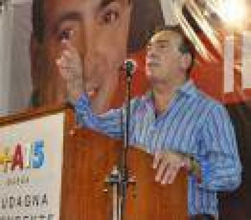 Vaudagna promete baja de tasas municipales para comercios