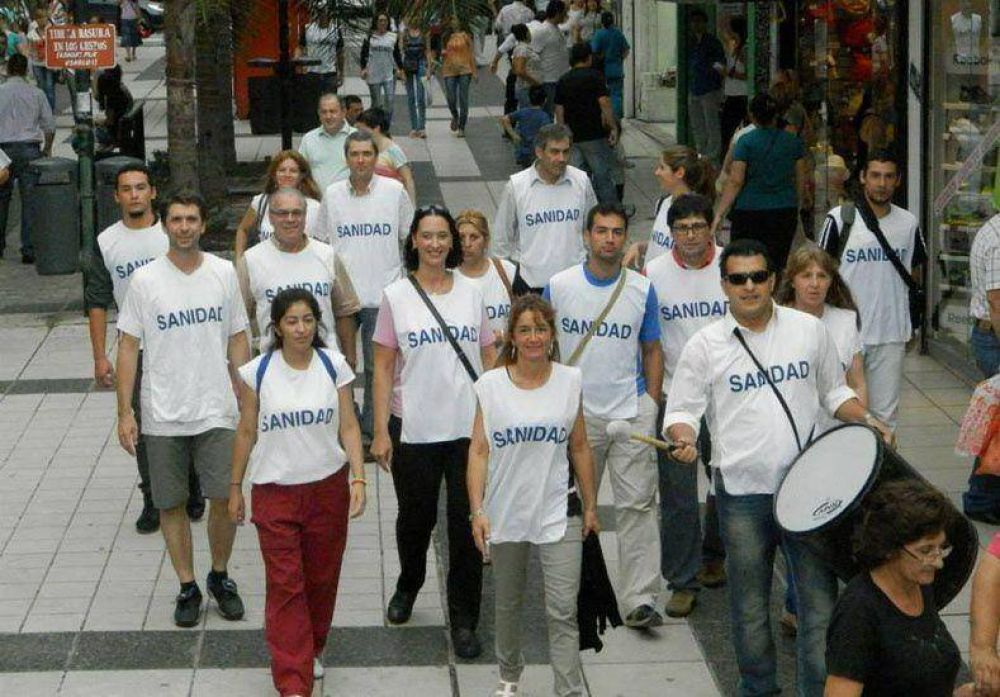 Empleados de las cl�nicas y sanatorios de Entre R�os est�n en asamblea permanente