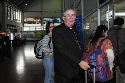 La mayor�a de los precandidatos a gobernador se aline� detr�s de Zecca
