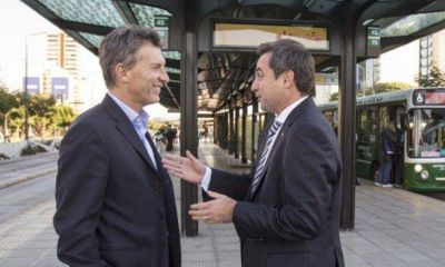 �Macri le solt� la mano a Mestre?
