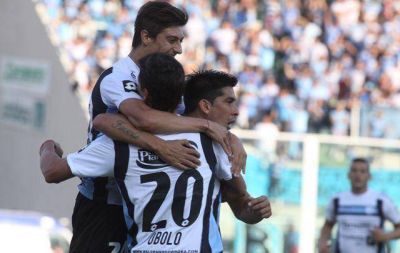 Belgrano recibe a Argentinos Juniors para acercarse arriba