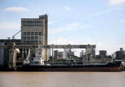 Piden que el Consejo Econ�mico eval�e qu� hacer con el Puerto
