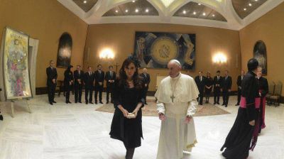 Cristina Kirchner viaja a Paraguay, donde se reunir� por sexta vez con el papa Francisco
