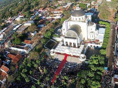 Vaticano eleva a Bas�lica el Santuario de Caacup�