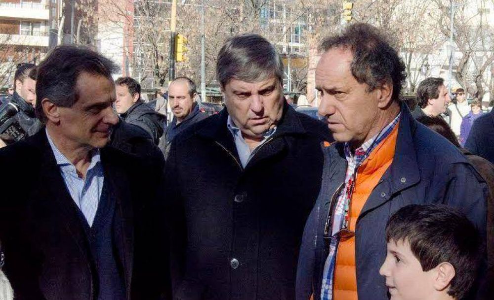 Tras el cierre del Frente Marplatense, Scioli, Pulti y Cheppi compartieron un acto
