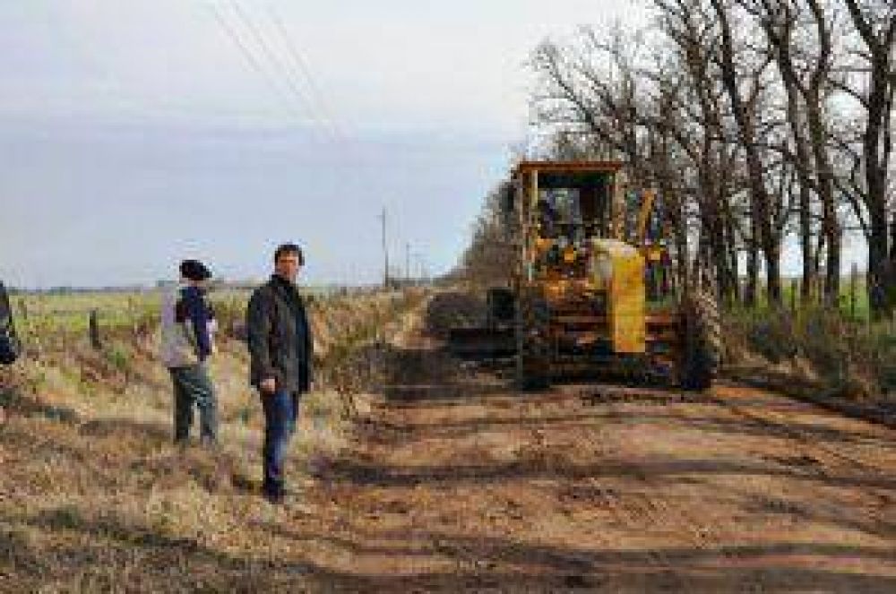 Prosigue la obra de mejorado con piedra en el acceso a Ram�n Biaus
