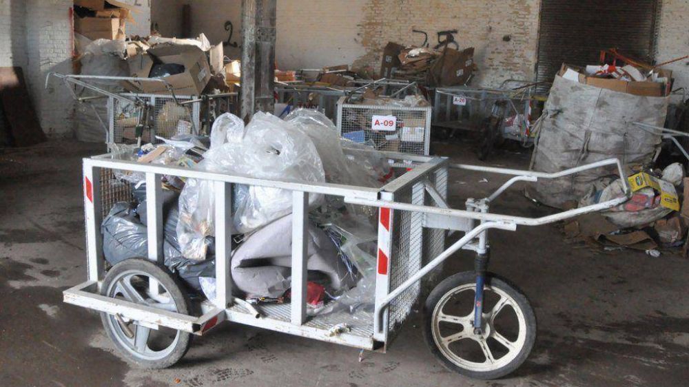 Tricicleta: �No podemos creer que hayan gastado esa plata�, dicen los cartoneros