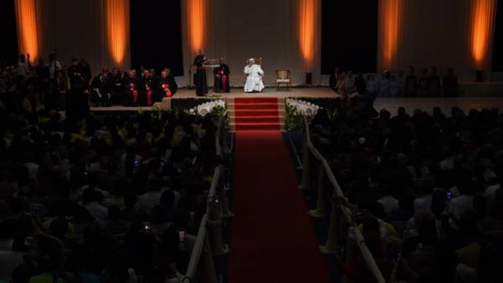 En Paraguay el Papa condenó el uso político e ideológico de los pobres