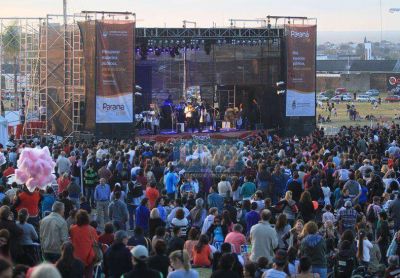 Hubo fiesta popular en la plaza Mujeres Entrerrianas