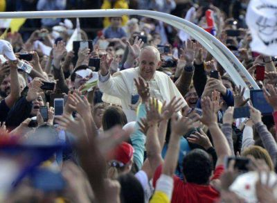 �Francisco ratific� su liderazgo pol�tico?