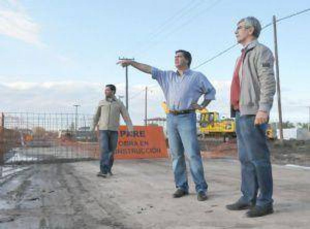 Capitanich recorri importantes obras de infraestructura en Resistencia y Fontana