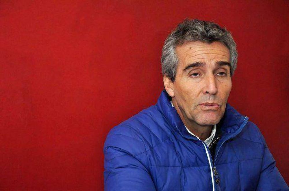 Ruperto Godoy: �Hay una decisi�n, no s� de qui�n, de invisibilizarnos�
