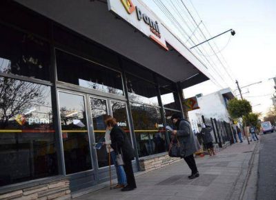 Informe especial: la atenci�n de PAMI genera cada vez m�s quejas