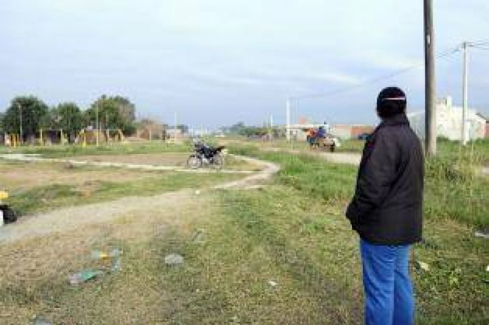 Pol�mica por una calle en la que edifican d�plex