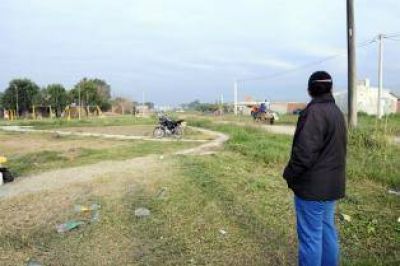 Pol�mica por una calle en la que edifican d�plex