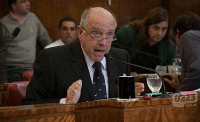Hospital municipal: Ferro le pide a Arroyo que �no proponga cosas a la ligera�