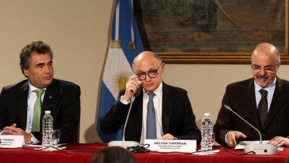 Timerman debe ser operado, pero descarta renunciar