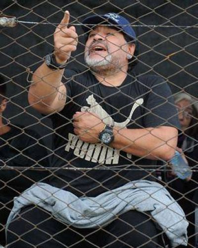 Maradona: 